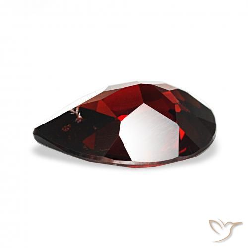 Granate almandino Rojo oscuro natural de 2.31 ct, En forma de pera, VS
