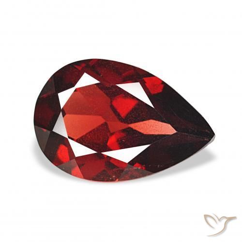 Granate almandino Rojo sangre intenso natural de 3.25 ct, En forma de pera, VS
