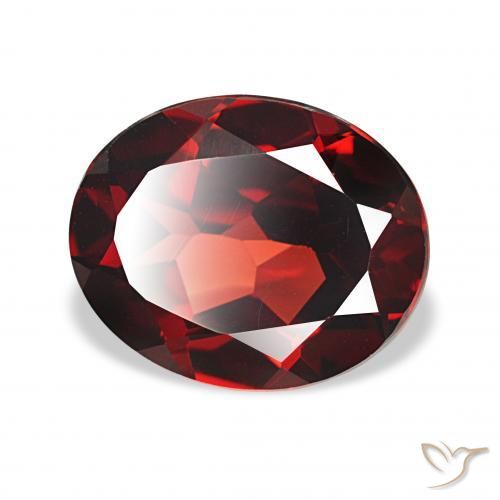 Granate almandino Rojo oscuro natural de 4.18 ct, Ovalada, VVS