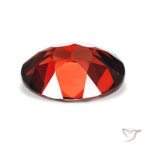 Granate almandino Rojo oscuro natural de 4.18 ct, Ovalada, VVS