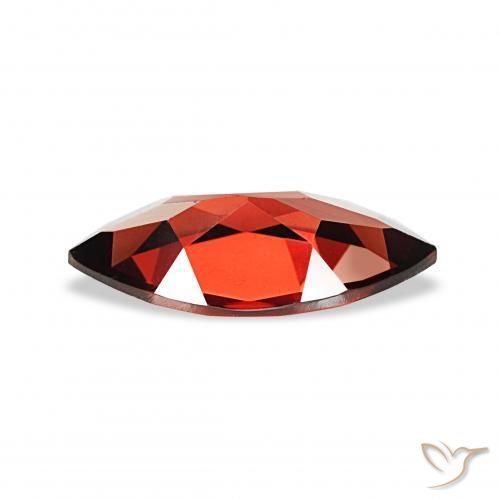 Granate almandino Rojo sangre intenso natural de 1.73 ct, Marquesa, VVS