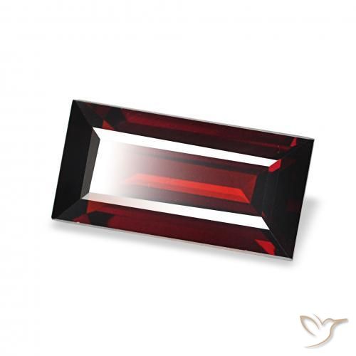 Granate almandino Rojo oscuro natural de 1.76 ct, Corte Baguette, VVS