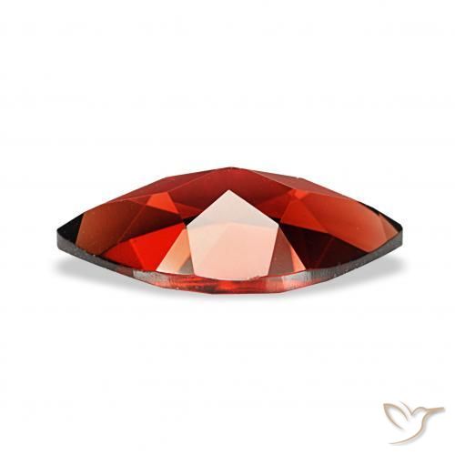 Granate almandino Rojo sangre intenso natural de 2.07 ct, Marquesa, VVS