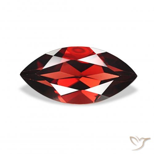 Granate almandino Rojo sangre intenso natural de 2.22 ct, Marquesa, VVS