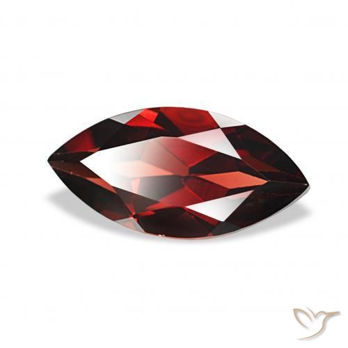 Granate almandino Rojo sangre intenso natural de 2.22 ct, Marquesa, VVS