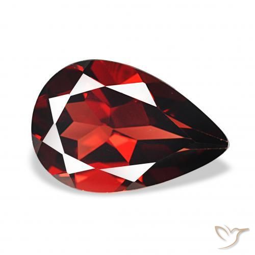 Granate almandino Rojo oscuro natural de 3.23 ct, En forma de pera, VVS