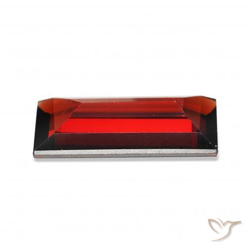 Granate almandino Rojo oscuro natural de 1.59 ct, Corte Baguette, VVS