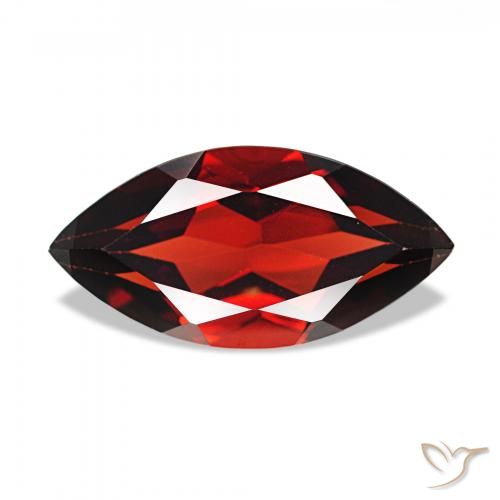 Granate almandino Rojo sangre intenso natural de 2.11 ct, Marquesa, VVS