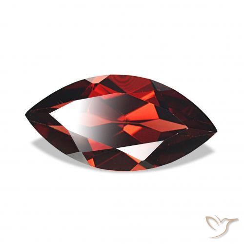 Granate almandino Rojo oscuro natural de 2.24 ct, Marquesa, VVS