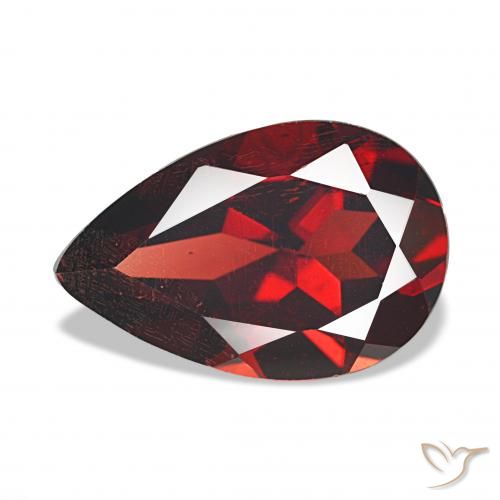 Granate almandino Rojo oscuro natural de 3.55 ct, En forma de pera, VS