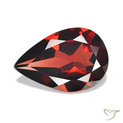 Granate almandino Rojo sangre intenso natural de 2.83 ct, En forma de pera, VS