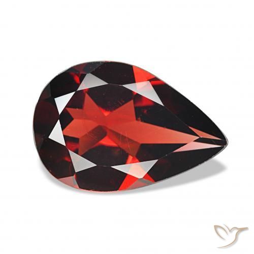 Granate almandino Rojo sangre intenso natural de 2.83 ct, En forma de pera, VS