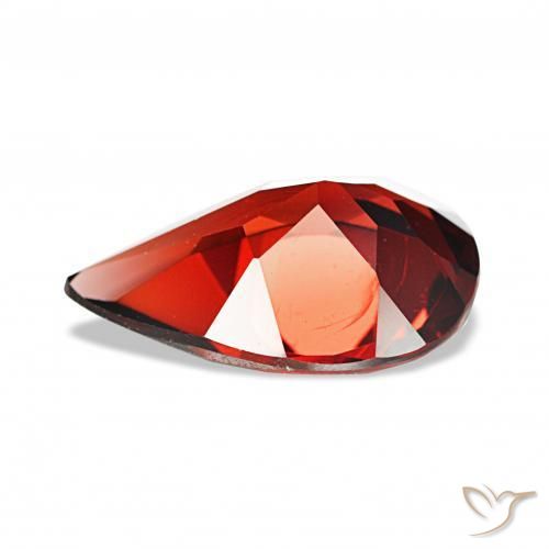 Granate almandino Rojo sangre intenso natural de 2.83 ct, En forma de pera, VS