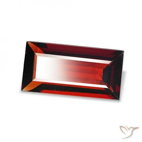Granate almandino Rojo oscuro natural de 1.53 ct, Corte Baguette, VVS-VS