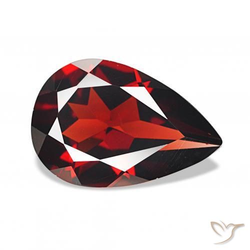 Granate almandino Rojo oscuro natural de 3.03 ct, En forma de pera, VVS
