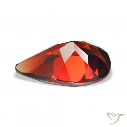 Granate almandino Rojo oscuro natural de 3.03 ct, En forma de pera, VVS