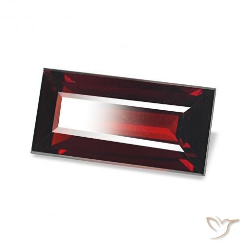 Granate almandino Rojo oscuro natural de 1.59 ct, Corte Baguette, VVS