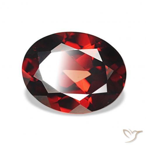 Granate almandino Rojo sangre intenso natural de 2.10 ct, Ovalada, VVS