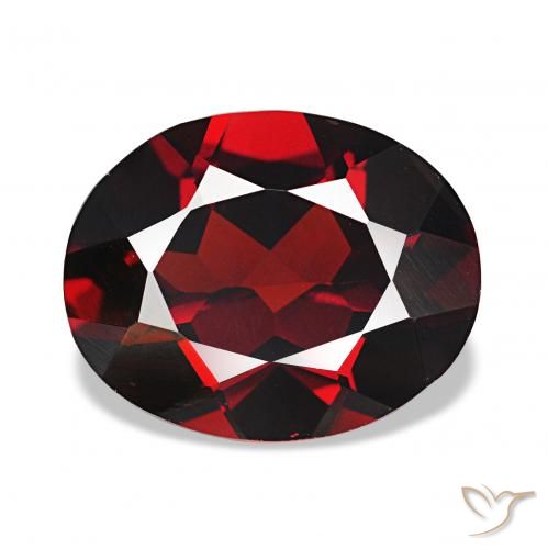 Granate almandino Rojo oscuro natural de 2.60 ct, Ovalada, VVS