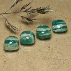 Gemas de Amazonita Verde pino natural de 7.03 ct, Forma Cojín, Opaco