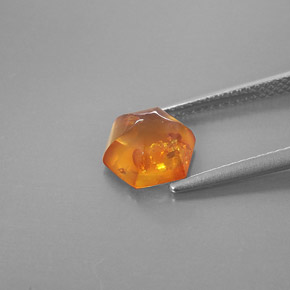 Ámbar naranja natural de 0,83 ct, transparente, transparente / translúcido