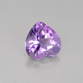 Amatista violeta natural de 0,72 ct, forma de corazón, VS