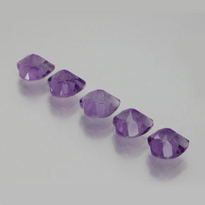 Gemas de Amatista Violeta púrpura intenso natural de 3.63 ct, Forma de corazón, VVS-VS