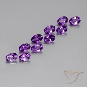 Gemas de Amatista Violeta púrpura oscuro medio natural de 4.12 ct, Ovalada, VVS-VS