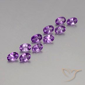 Gemas de Amatista Violeta púrpura oscuro medio natural de 3.93 ct, Ovalada, VVS-VS