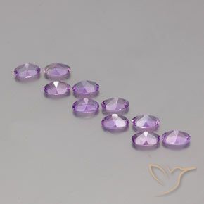 Gemas de Amatista Violeta rosáceo medio natural de 3.87 ct, Ovalada, VVS-VS