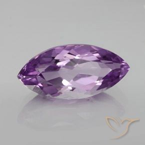 Amatista Violeta medio claro natural de 7.67 ct, Marquesa, VVS-VS