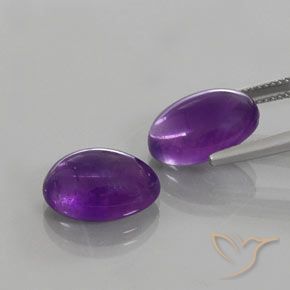 Gemas de Amatista Violeta medio natural de 12.04 ct, Corte Óvalo, Transparente
