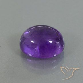 Amatista Violeta medio natural de 3.74 ct, Ovalada, Transparente / Translúcido
