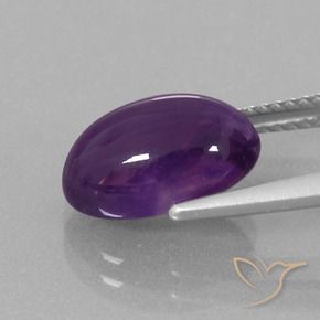Amatista Violeta rojizo natural de 3.88 ct, Ovalada, Transparente