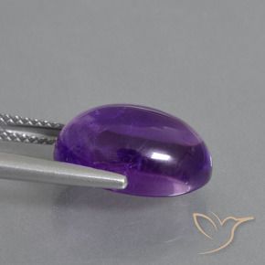 Amatista Violeta medio natural de 6.80 ct, Ovalada, Transparente