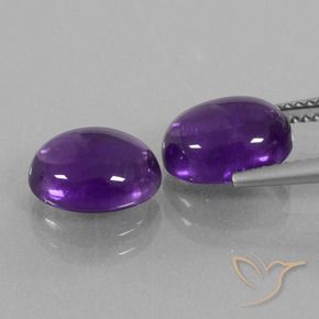 Gemas de Amatista Violeta medio natural de 5.61 ct, Ovalada, Transparente