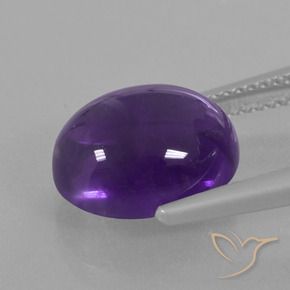 Amatista Violeta medio natural de 5.53 ct, Ovalada, Transparente
