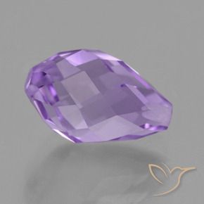 Amatista Violeta iris rosáceo natural de 3.52 ct, Corte Briolette, VS