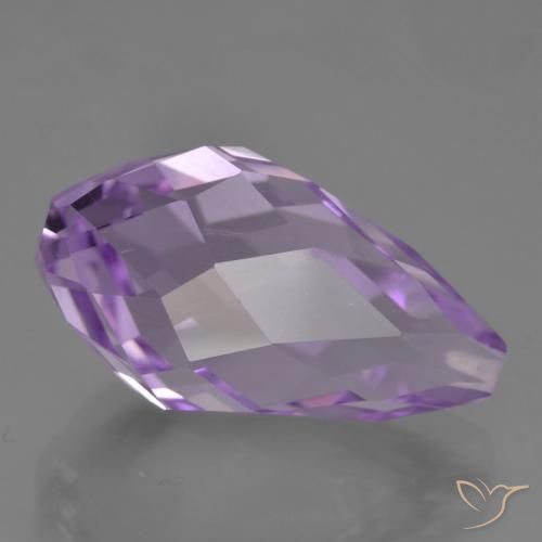 Amatista Violeta rosáceo medio natural de 11.68 ct, Corte Briolette, VVS-VS