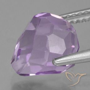Amatista Violeta medio natural de 3.92 ct, Corte Briolette, VS