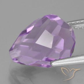 Amatista Violeta iris rosáceo natural de 6.36 ct, Corte Briolette, VS