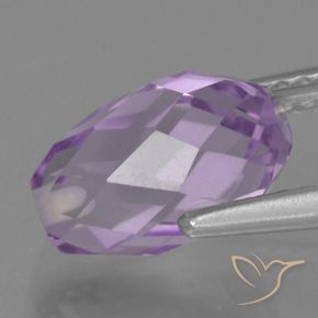 Amatista Violeta iris intenso natural de 2.78 ct, Corte Briolette, VS