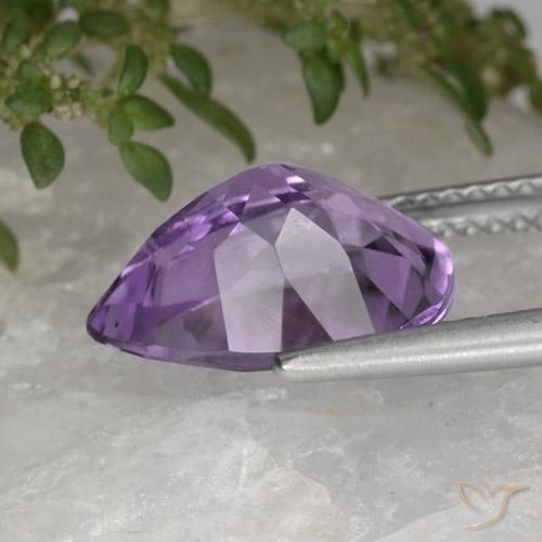 Amatista Violeta medio natural de 3.43 ct, En forma de pera, VS