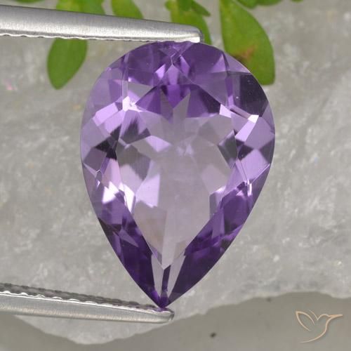 Amatista Violeta oscuro natural de 3.89 ct, En forma de pera, VS