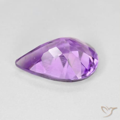 Amatista Violeta medio natural de 4.22 ct, En forma de pera, VVS-VS