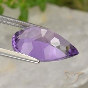 Amatista Violeta medio natural de 4.23 ct, En forma de pera, VVS