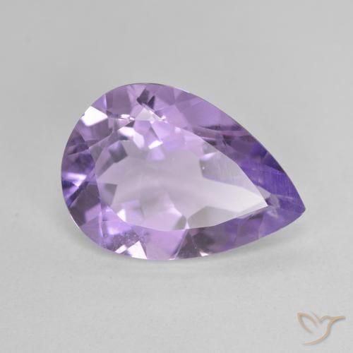 Amatista Violeta medio natural de 4.03 ct, En forma de pera, VVS