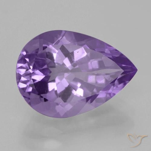 Amatista Violeta medio natural de 4.70 ct, En forma de pera, VVS