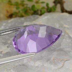 Amatista Violeta medio natural de 7.21 ct, En forma de pera, VS