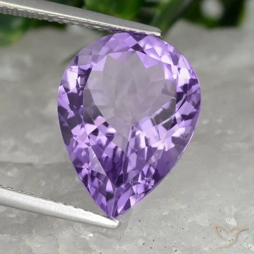 Amatista Violeta medio natural de 7.08 ct, En forma de pera, VVS-VS